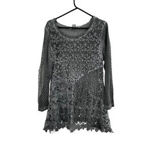 FERATELLI BOUTIQUE Gray Crochet Floral Lace Asymmetrical Boho Tunic Top Small